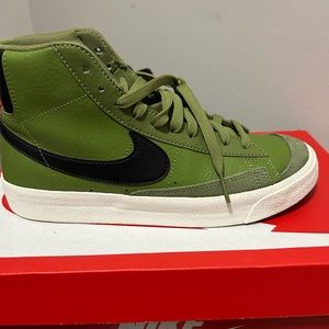 Nike blazer grade school